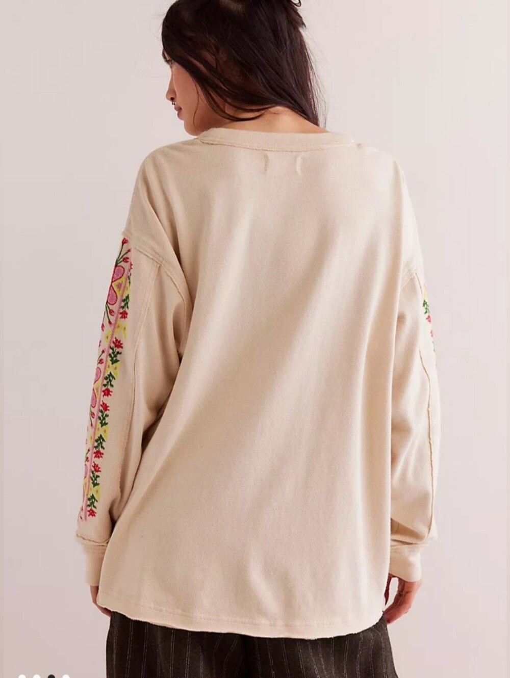 We The Free All My Heart Cream Sweatshirt Pink Bear&Floral Sleeve Embroidery XL - Picture 12 of 16